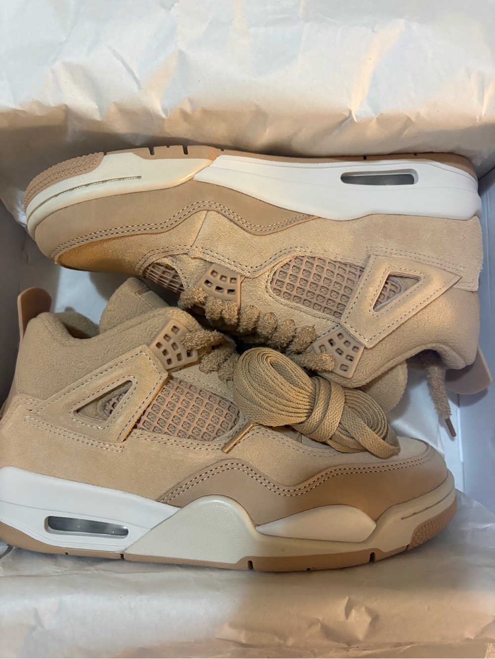 Air Jordan 4 retro Women's- Tan/Cream